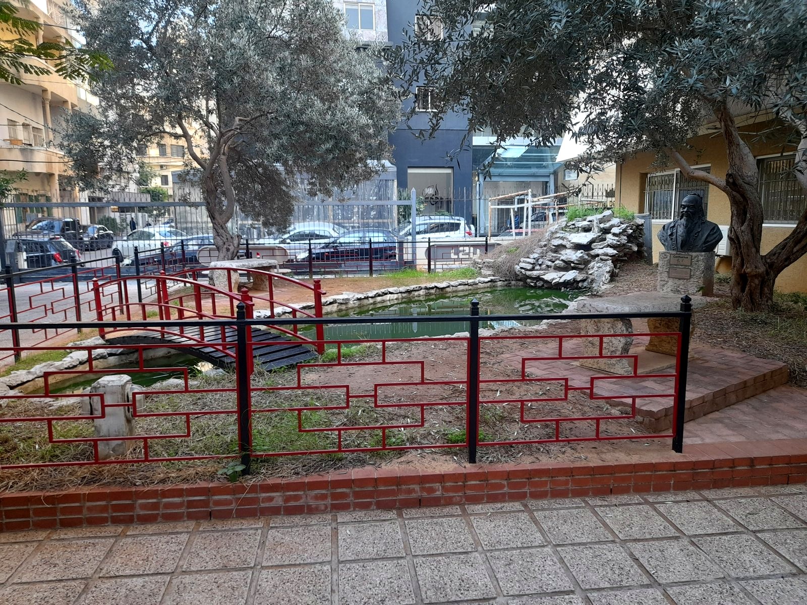 التعليم الجامعي التطبيقي وعالم العمل